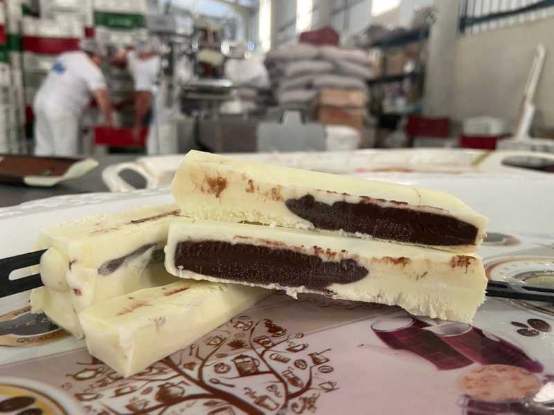 Sorvete de Chocolate Arapongas - Sorvete Napolitano